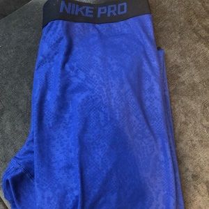 Nike pro 7/8 thermal compression leggings